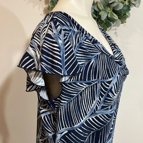 Express 2 piece skirt set leaf print L - Picture 3 of 16